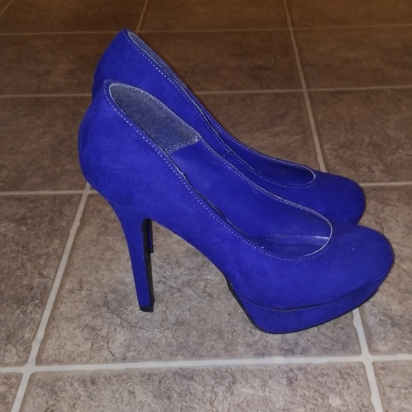 High heels - Picture 2 of 5